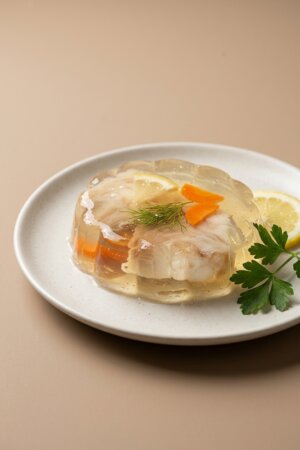 Рыбное заливное по-французски