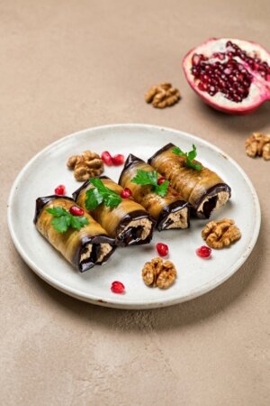 Баклажаны с ореховым соусом