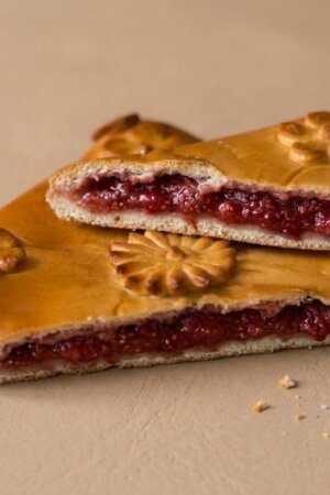 Пирог с клубникой